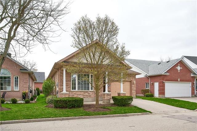25 Cherry Blossom Circle, House detached with 2 bedrooms, 2 bathrooms and 2 parking in Guelph ON | Image 23