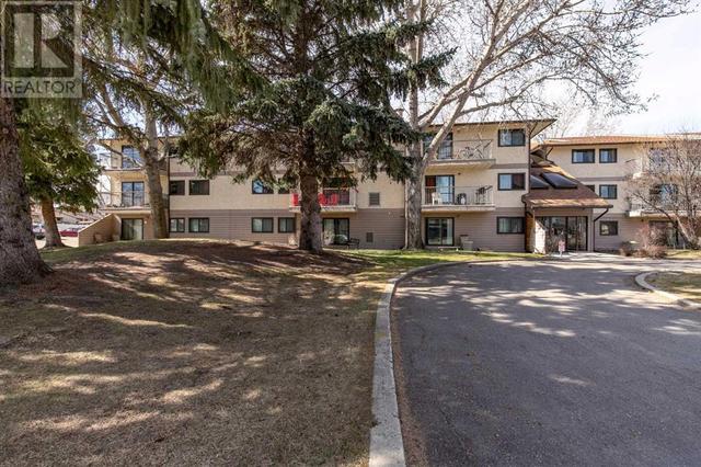 102, - 855 Columbia Boulevard W, Condo with 1 bedrooms, 1 bathrooms and 1 parking in Lethbridge AB | Image 3