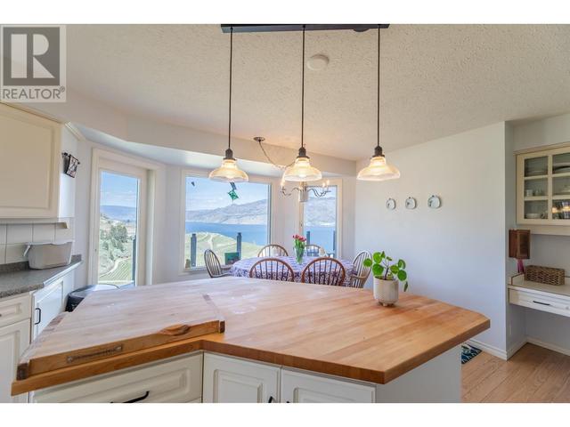 125 Sumac Ridge Drive, House detached with 4 bedrooms, 3 bathrooms and 2 parking in Summerland BC | Image 10