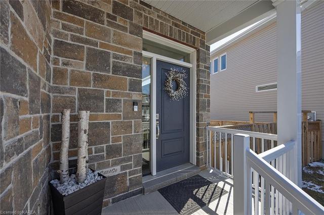 1237 Max Crescent, House semidetached with 3 bedrooms, 2 bathrooms and 3 parking in Kingston ON | Image 43