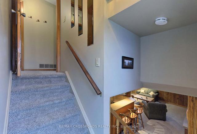 5 Berner Tr, House detached with 3 bedrooms, 2 bathrooms and 3 parking in Toronto ON | Image 14