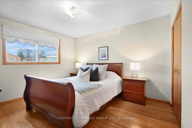 122 Glennie Ave, House detached with 3 bedrooms, 2 bathrooms and 2 parking in Hamilton ON | Image 6