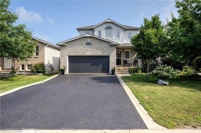 1338 Grace Avenue, House detached with 3 bedrooms, 3 bathrooms and 4 parking in Kingston ON | Image 1