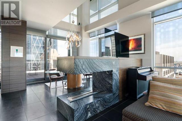 2004, - 108 9 Avenue Sw, Condo with 2 bedrooms, 2 bathrooms and 3 parking in Calgary AB | Image 10