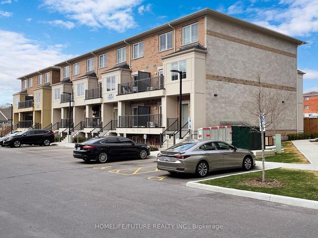 2 - 475 Beresford Path, Townhouse with 2 bedrooms, 2 bathrooms and 1 parking in Oshawa ON | Image 12
