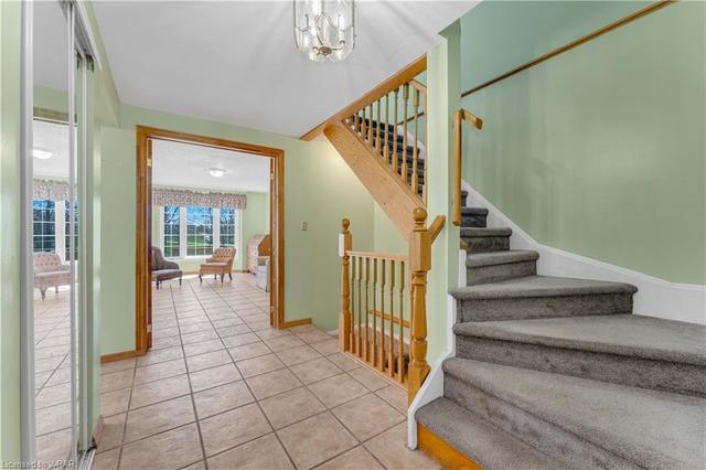 12 Rodgers Rd Road, House detached with 4 bedrooms, 2 bathrooms and 3 parking in Guelph ON | Image 33