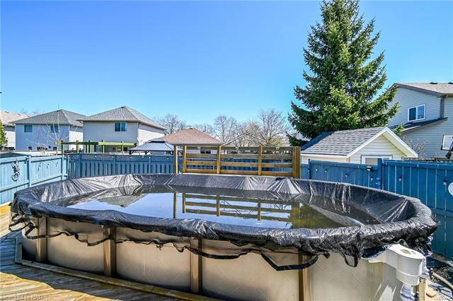 14 Jennifer Crescent, House detached with 3 bedrooms, 1 bathrooms and 3 parking in St. Catharines ON | Image 24