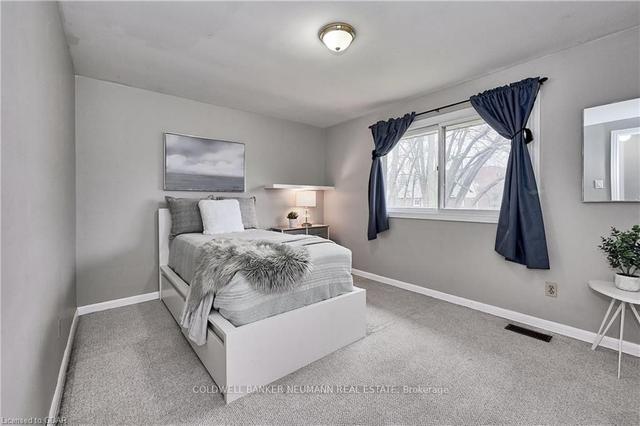299 Metcalfe St, House detached with 3 bedrooms, 4 bathrooms and 8 parking in Guelph ON | Image 20
