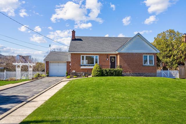 944 North Shore Blvd W, House detached with 3 bedrooms, 3 bathrooms and 5 parking in Burlington ON | Image 12
