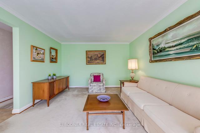 22 Burwood Rd, House detached with 3 bedrooms, 3 bathrooms and 3 parking in Toronto ON | Image 24