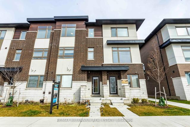 302 - 250 Finch Ave, House attached with 3 bedrooms, 3 bathrooms and 2 parking in Pickering ON | Image 1