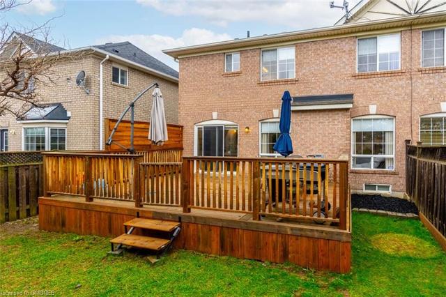 489 Collis Court, House semidetached with 3 bedrooms, 2 bathrooms and 2 parking in Milton ON | Image 14