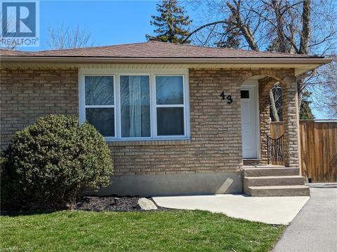 43 Greystone Crescent, St. Catharines, ON, L2N6P1 | Card Image