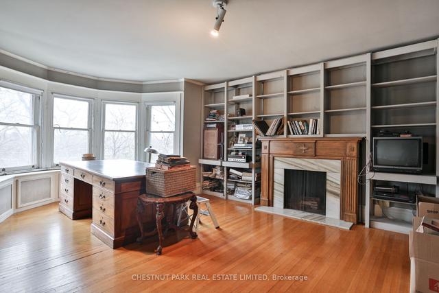 27 Old Yonge St, House detached with 4 bedrooms, 3 bathrooms and 3 parking in Toronto ON | Image 14