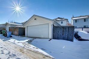 153 Hidden Ranch Road Nw, House detached with 3 bedrooms, 2 bathrooms and 2 parking in Calgary AB | Image 37