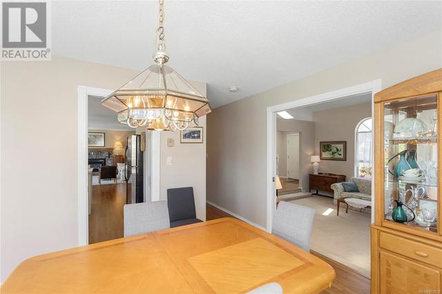 6158 Icarus Dr, House detached with 4 bedrooms, 4 bathrooms and 4 parking in Nanaimo BC | Image 63