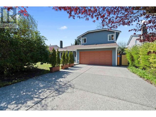 3363 Osborne Street, House detached with 4 bedrooms, 3 bathrooms and 4 parking in Port Coquitlam BC | Image 1