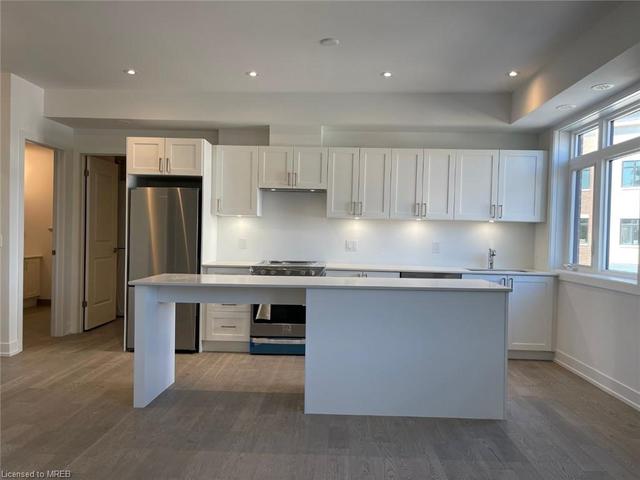 221 - 1070 Douglas Mccurdy Common, House attached with 3 bedrooms, 2 bathrooms and 2 parking in Mississauga ON | Image 12