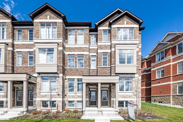 15 Saigen Lane, House attached with 4 bedrooms, 3 bathrooms and 2 parking in Markham ON | Image 1