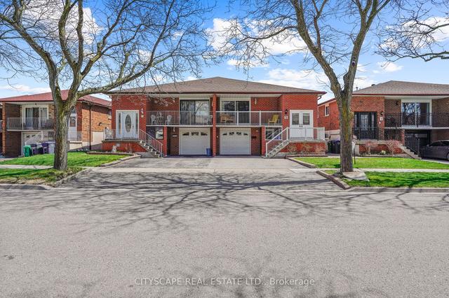 9 Petunias Rd, House semidetached with 3 bedrooms, 3 bathrooms and 3 parking in Brampton ON | Image 1