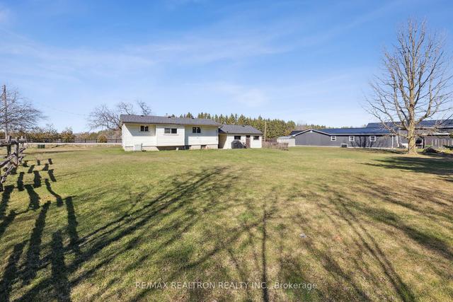 1653 Cedar Valley Rd, House detached with 3 bedrooms, 1 bathrooms and 8 parking in Cavan Monaghan ON | Image 18