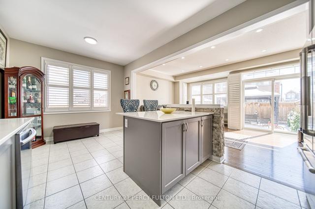 18 Bernadino St, House semidetached with 4 bedrooms, 4 bathrooms and 4 parking in Brampton ON | Image 35