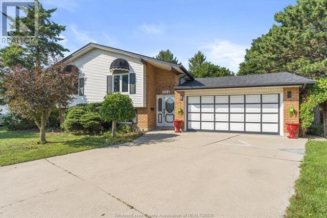 1124 Coachwood, House detached with 4 bedrooms, 2 bathrooms and null parking in LaSalle ON | Image 2