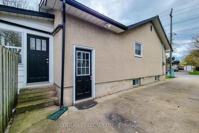 80 Haig St E, House detached with 2 bedrooms, 2 bathrooms and 3 parking in St. Catharines ON | Image 33