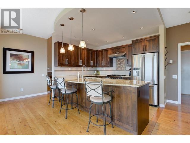 20 - 880 Christina Place, House attached with 4 bedrooms, 4 bathrooms and 4 parking in Kelowna BC | Image 22