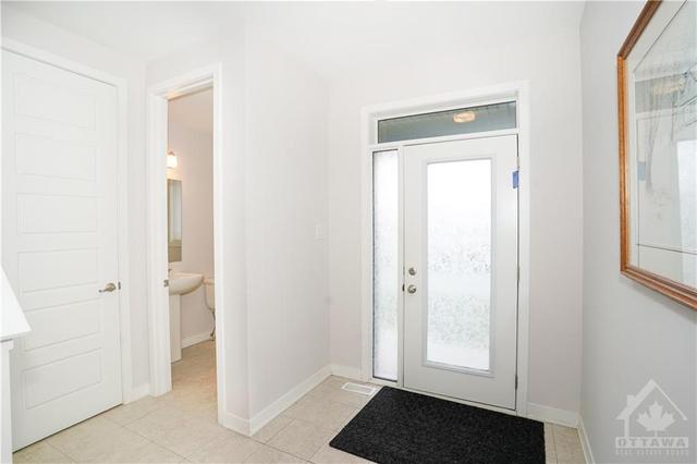 331 Crossway Terrace, House detached with 4 bedrooms, 3 bathrooms and 2 parking in Ottawa ON | Image 5