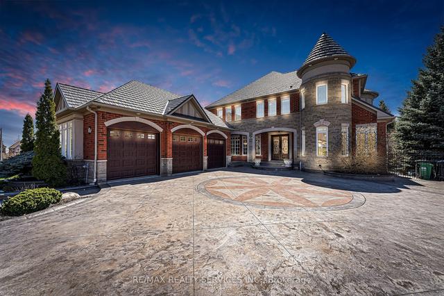 37 Classic Dr, House detached with 4 bedrooms, 5 bathrooms and 18 parking in Brampton ON | Image 1