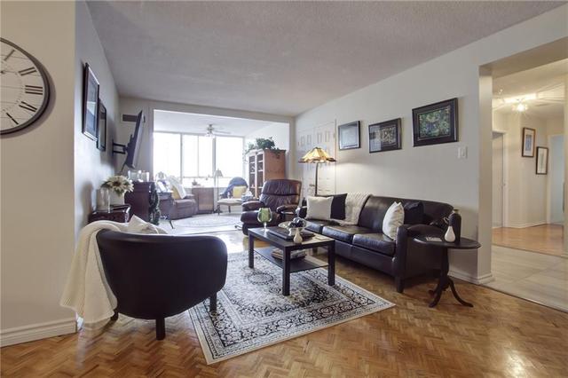 908 - 5 Lisa Drive, Condo with 3 bedrooms, 2 bathrooms and null parking in Brampton ON | Image 9