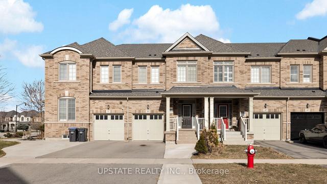 49 Lady Evelyn Cres, House attached with 4 bedrooms, 4 bathrooms and 4 parking in Brampton ON | Image 1