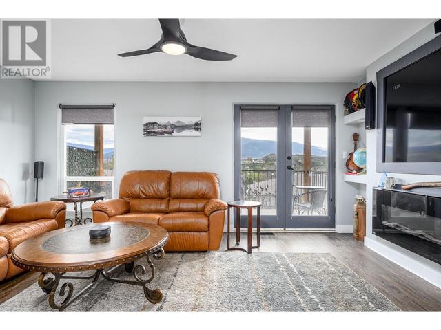 3901 - 35 Avenue Unit# 8, House attached with 2 bedrooms, 3 bathrooms and 1 parking in Vernon BC | Image 2