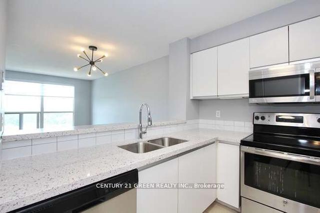 1005 - 2177 Burnhamthorpe Rd, Townhouse with 2 bedrooms, 2 bathrooms and 2 parking in Mississauga ON | Image 5