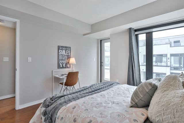 103 - 136 Widdicombe Hill Blvd, Townhouse with 3 bedrooms, 2 bathrooms and 1 parking in Toronto ON | Image 11
