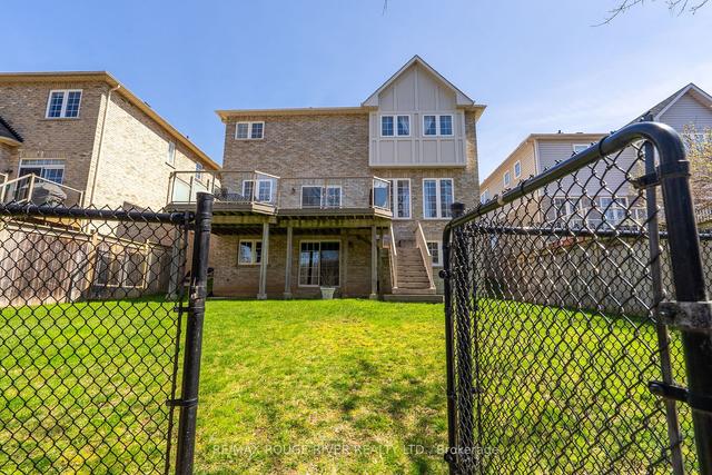 6 Cluff Crt, House detached with 4 bedrooms, 4 bathrooms and 6 parking in Whitby ON | Image 31