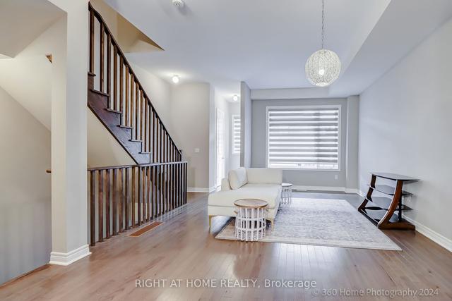 70 Laskin Dr, House attached with 4 bedrooms, 5 bathrooms and 2 parking in Vaughan ON | Image 7