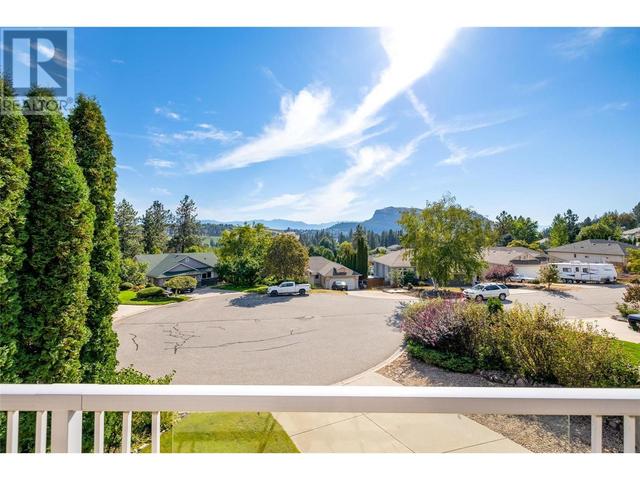 1056 Caledonia Way, House detached with 5 bedrooms, 3 bathrooms and 8 parking in West Kelowna BC | Image 15