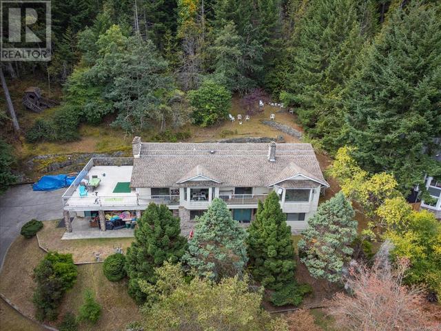 5227 Lost Lake Rd, House detached with 4 bedrooms, 3 bathrooms and 8 parking in Nanaimo BC | Image 1