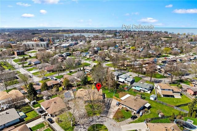 11 Huntingwood Gate, House semidetached with 3 bedrooms, 1 bathrooms and 6 parking in St. Catharines ON | Image 17