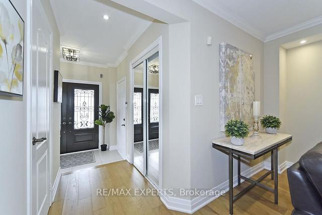 112 Royal Appian Cres, House attached with 3 bedrooms, 4 bathrooms and 5 parking in Vaughan ON | Image 37