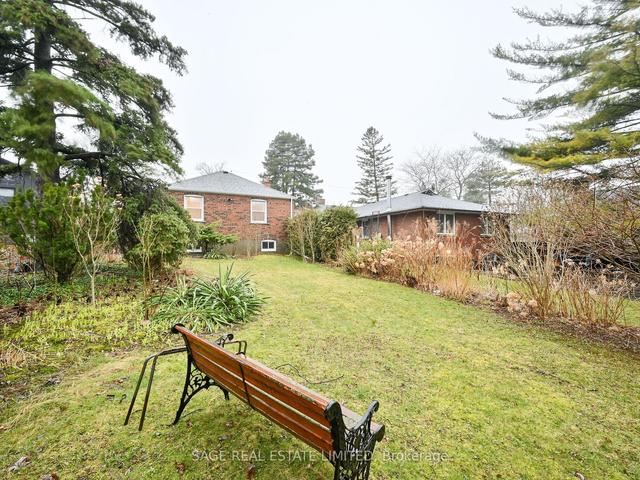 15 Saunders Rd, House detached with 3 bedrooms, 2 bathrooms and 4 parking in Toronto ON | Image 32