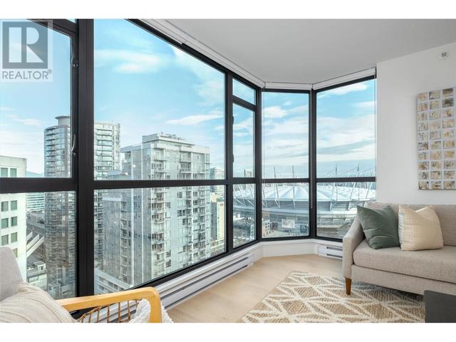 2005 - 888 Hamilton Street, Condo with 2 bedrooms, 2 bathrooms and 1 parking in Vancouver BC | Image 5