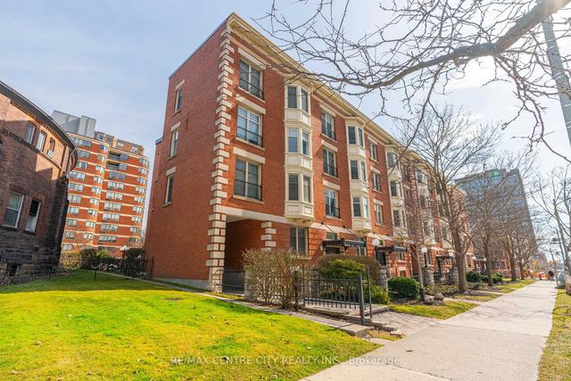 202 - 460 Wellington St, Condo with 2 bedrooms, 2 bathrooms and 1 parking in London ON | Image 30