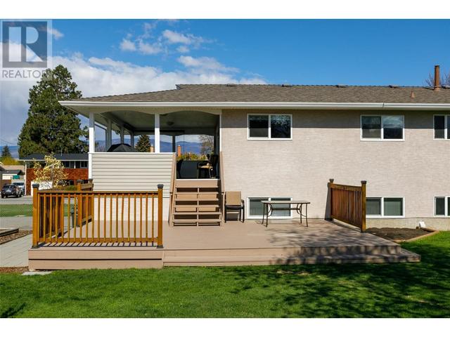 4447 Pinegrove Road, House detached with 5 bedrooms, 2 bathrooms and 4 parking in Kelowna BC | Image 16