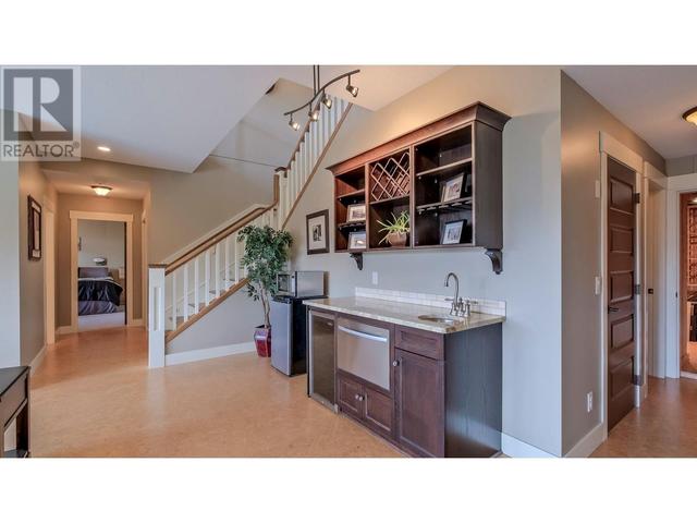 732 Traditions Crescent, House detached with 4 bedrooms, 2 bathrooms and 3 parking in Kelowna BC | Image 58