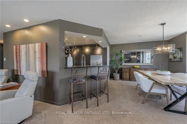 1106 - 500 Talbot St, Condo with 2 bedrooms, 2 bathrooms and 1 parking in London ON | Image 4