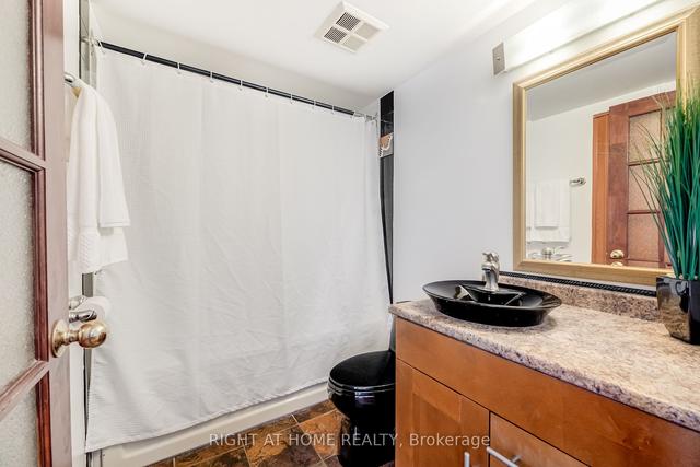 2108 - 44 St Joseph St, Condo with 1 bedrooms, 1 bathrooms and 1 parking in Toronto ON | Image 17