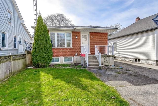 59 Rodman St, House detached with 3 bedrooms, 2 bathrooms and 3 parking in St. Catharines ON | Image 23